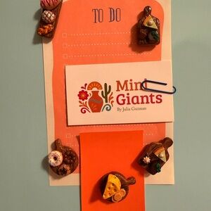 Mini Giants Decorative Magnets (sold separately)
